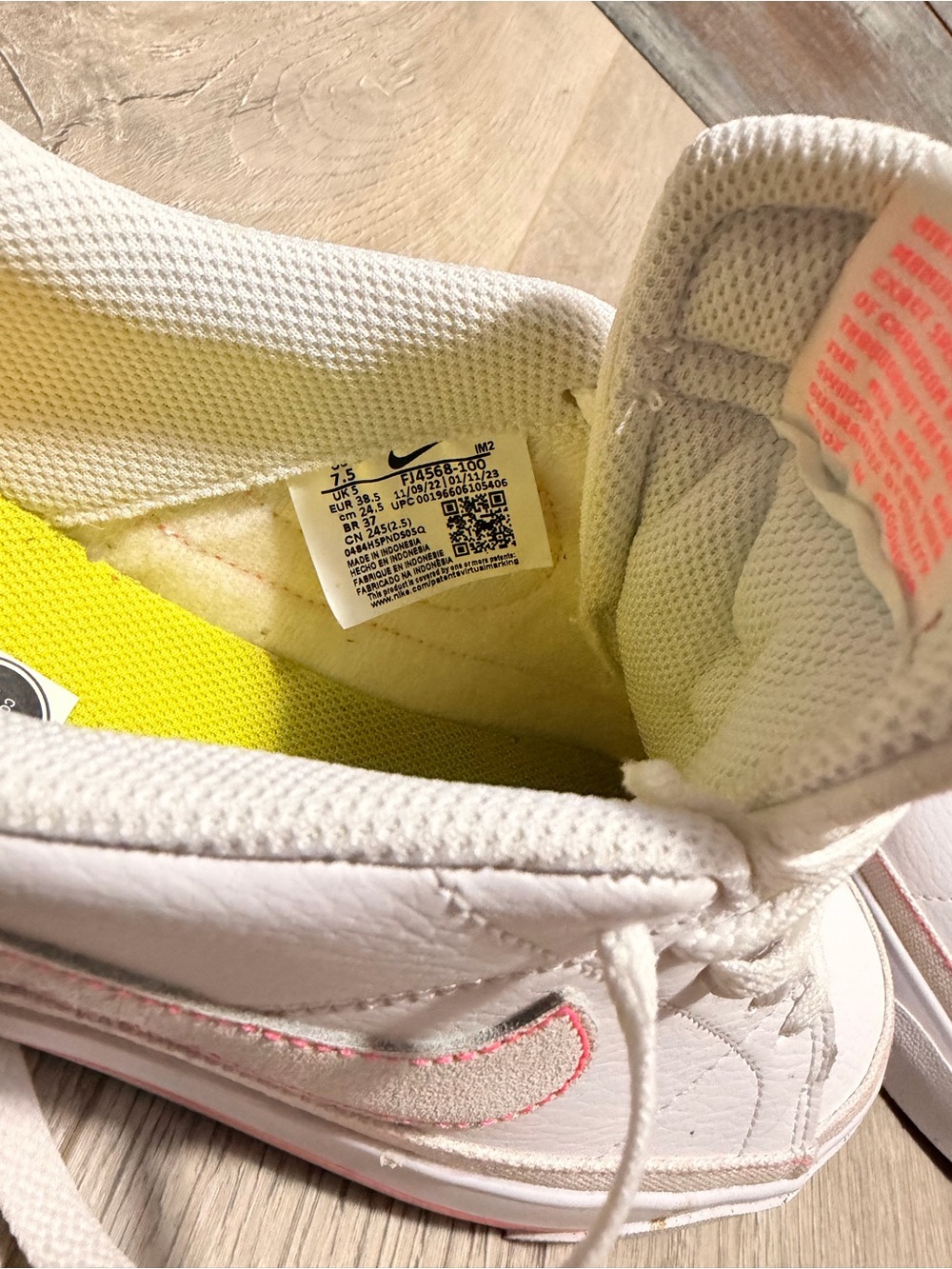 Nike Women's Low-Top Sneakers in White with Pink and Yellow Accents - Picture 4 of 4